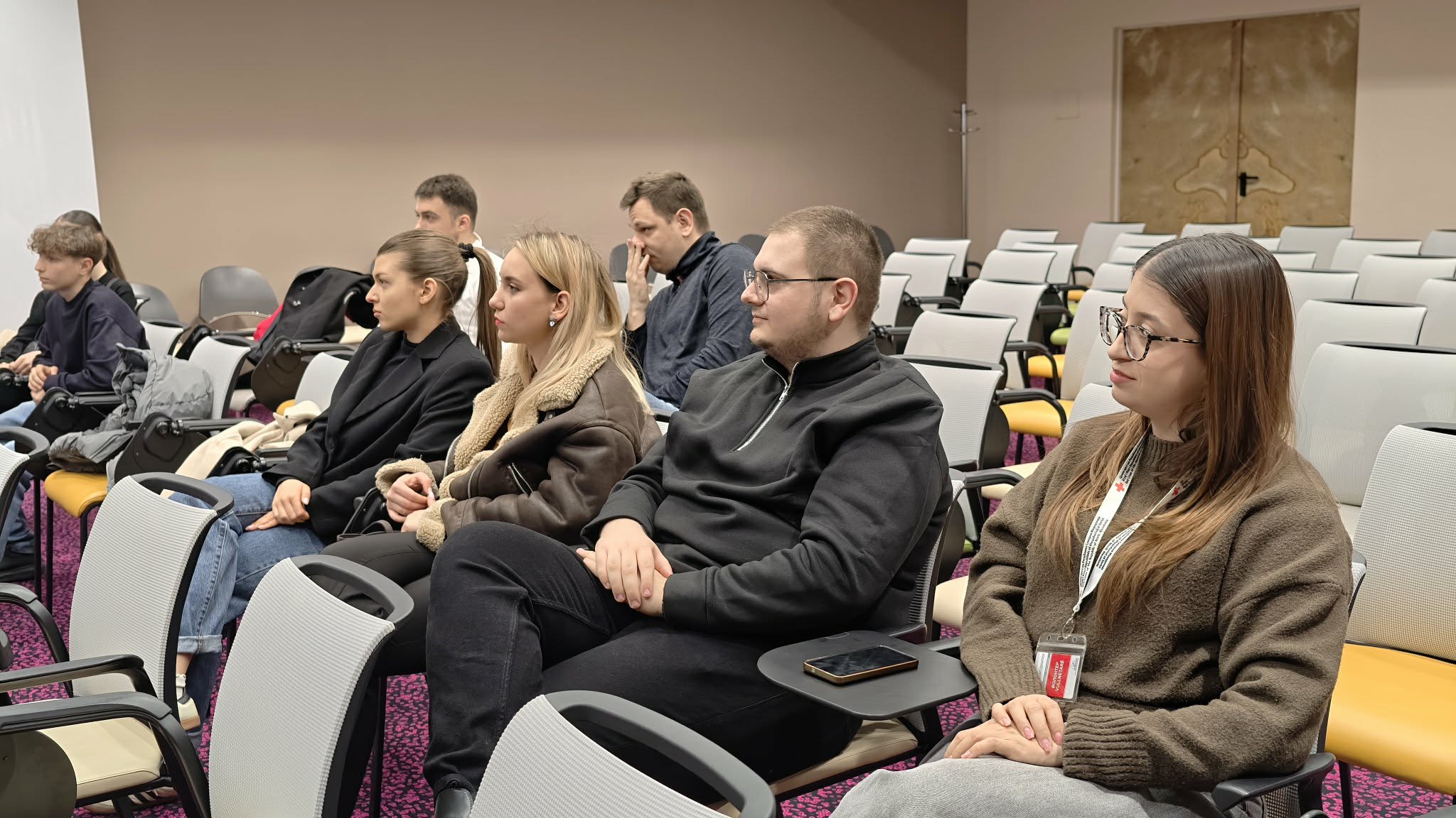 “Излези и поврзи се!” – психолошка работилница за млади волонтери од Црвен Крст